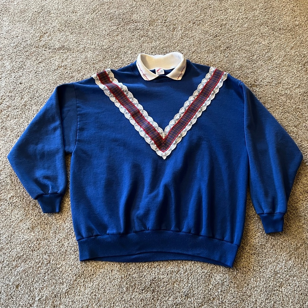 Vintage Jerzees Lace Appliqué Blue Sweatshirt